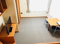 レオパレスＳＵＮＲＩＳＥ南新木 2階1Kのリビング/ダイニング