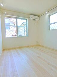 ハーミットクラブハウスヴァンキャトル鶴見 1階ワンルームのリビング/ダイニング