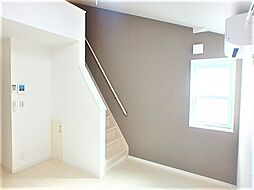 イシュガルド八王子 204 2階1Kのリビング/ダイニング