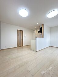 デュラ・カーサ　ラフィネII 2階1LDKのリビング/ダイニング