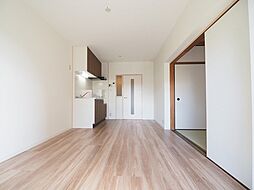 フローラ3 202 2階3LDKのリビング/ダイニング