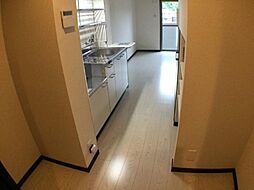 グランドヴィラ 203 2階ワンルームのリビング/ダイニング