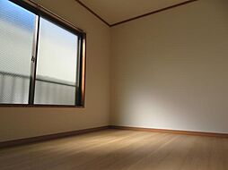 リベラル行徳 2階1Kのリビング/ダイニング