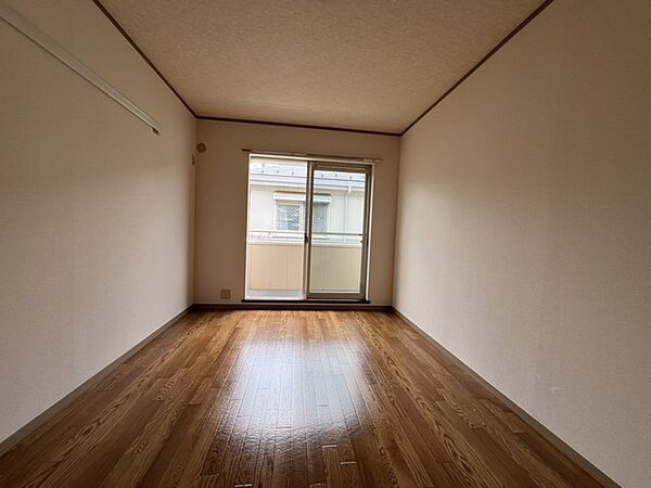 detached 東京都日野市百草2078-1

地図を見る