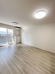 JR東海道・山陽本線 鷹取駅 徒歩2分の賃貸アパート 1階1LDKのリビング/ダイニング