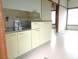 第二佐藤コーポ 2階2Kのリビング/ダイニング