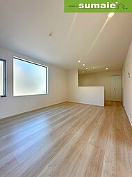 エリザベート 1階3LDKのリビング/ダイニング