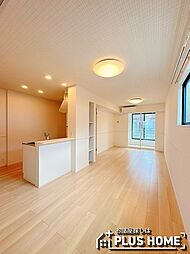 ロイズ紀三井寺I 1階1LDKのリビング/ダイニング