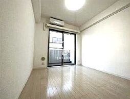 東急多摩川線 武蔵新田駅 徒歩3分の賃貸マンション 6階1Kのリビング/ダイニング