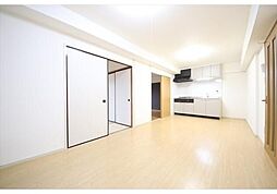 ドミール生田 4階2LDKのリビング/ダイニング