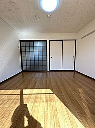 メゾンドール市川 105 1階1Kのリビング/ダイニング