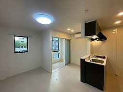 シャディナス 2階1LDKのリビング/ダイニング