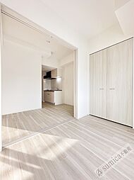 クローバー・プレミア長居公園東 2階1DKのリビング/ダイニング