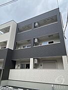 武庫川駅より徒歩3分 築3年5ヶ月 3階建の賃貸物件