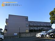 市川駅より徒歩6分 築33年1ヶ月 3階建の賃貸物件