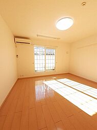 アクティブ　シックス 202 2階1Kのリビング/ダイニング