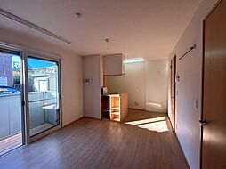 ラ・グラシューズ 1階ワンルームのリビング/ダイニング