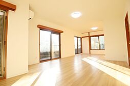 米ノ井戸建（126-37） 1 2LDKのリビング/ダイニング