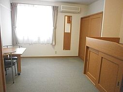 レオパレスサンウッドIII 2階1Kのリビング/ダイニング