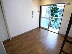 メゾンドリーム 2階ワンルームのリビング/ダイニング