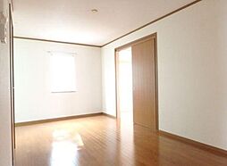 タートルハウスA棟 1階2LDKのリビング/ダイニング