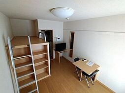 レオパレスアクセス登戸 2階1Kのリビング/ダイニング