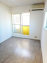 グリーンパレス城址 201 2階1Kのリビング/ダイニング