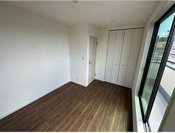 detached 東京都多摩市連光寺１丁目25-63

地図を見る