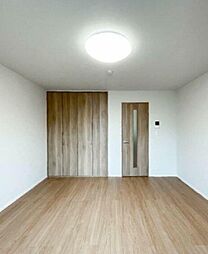 キャメル吉川4 3階1Kのリビング/ダイニング