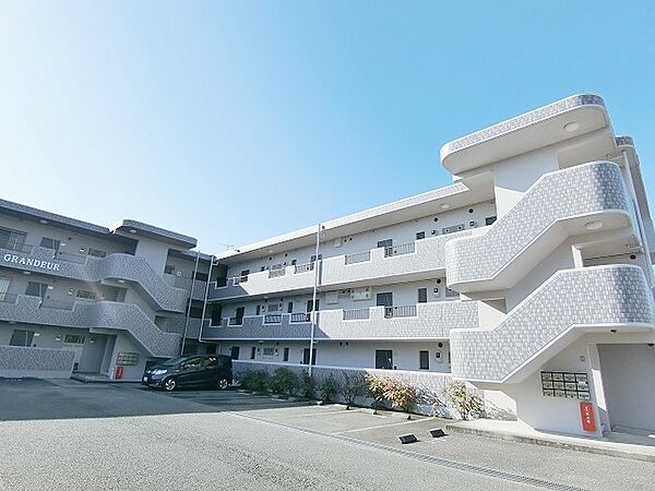 静岡県富士宮市小泉(賃貸マンション2LDK・3階・51.72㎡)の写真 その1