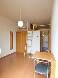 レオパレス一里松 1階1Kのリビング/ダイニング