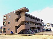 宮崎駅より徒歩30分 3階 築26年8ヶ月の賃貸物件