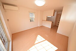 京王相模原線 南大沢駅 徒歩12分の賃貸アパート 1階1Kのリビング/ダイニング