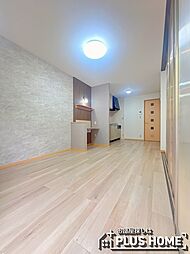 リビングタウン紀三井寺　A棟 1階1LDKのリビング/ダイニング