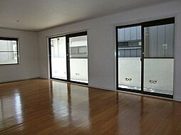 ヘーベルハウス大津邸 1