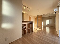 京王相模原線 多摩境駅 徒歩28分の賃貸アパート 3階2LDKのリビング/ダイニング