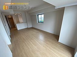 JR総武線 市川駅 徒歩6分の賃貸マンション 5階1SLDKのリビング/ダイニング