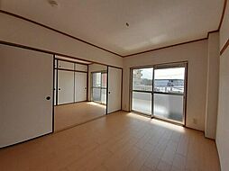 ヴィレッジ愛 3階3DKのリビング/ダイニング