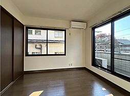 アーバン・クレスト 1階1Kのリビング/ダイニング