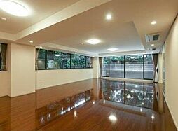 JR総武線 飯田橋駅 徒歩10分の賃貸マンション 2階5LDKのリビング/ダイニング