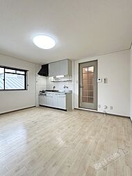 ヴィラージュ 2階1LDKのリビング/ダイニング