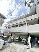 和泉中央駅より徒歩10分 1階 築30年の賃貸物件