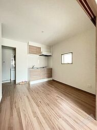 南海線 諏訪ノ森駅 徒歩3分の賃貸アパート 3階1DKのリビング/ダイニング