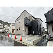 福生駅よりバス17分 徒歩5分 築3年1ヶ月 2階建の賃貸物件