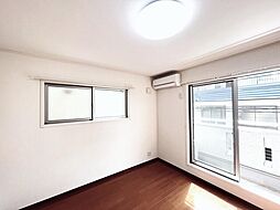 Park Way 2階1LDKのリビング/ダイニング