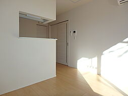 ラピスフィルド 303 3階1DKのリビング/ダイニング