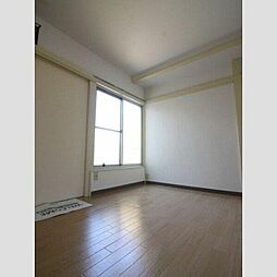 さつき荘 2階ワンルームのリビング/ダイニング