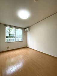 アーバンフラット5 2階1Kのリビング/ダイニング