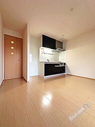 SERENA 302 3階1DKのリビング/ダイニング