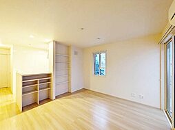 FLATS IV 2階3LDKのリビング/ダイニング